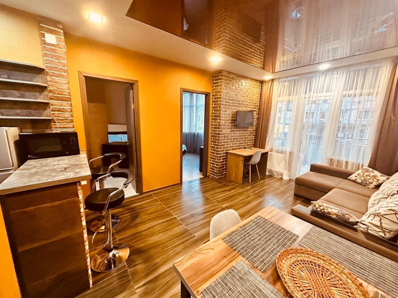 Marnika Apartment Batum Dış mekan fotoğraf